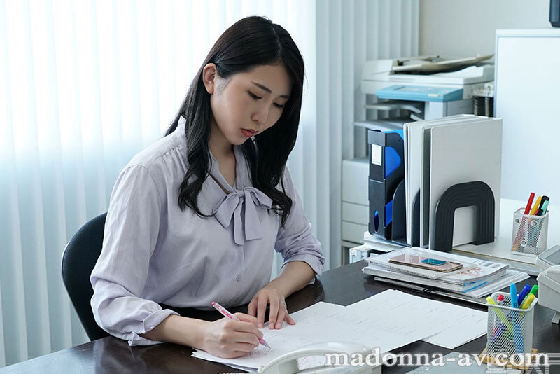 最新推荐！菁英学霸人妻《松莉乃》精选作品介绍……