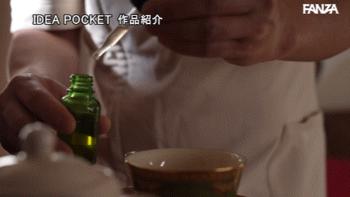 楓カレン(枫花恋)作品IPZZ-655发布！她回来了！在马杀鸡的时候吃鸡！