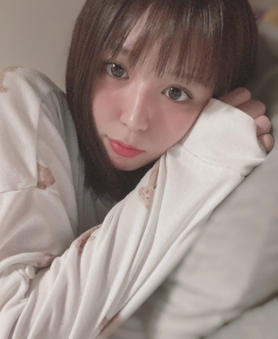 日花里唯(ひかり唯)出道作品番号及封面，日花里唯个人简介