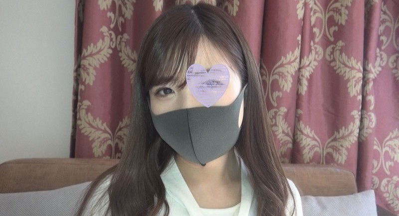 哪泥?那位爱笑的校花竟然出道前就被无码卖家捕获了!