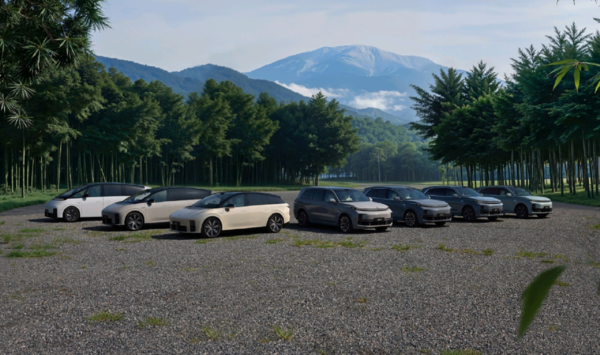 理想汽车 汽车圈“商战”转向“商赞”?雷军关注理想产品线负责人