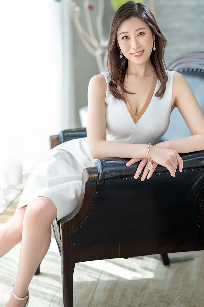 冨永ののか(冨永乃乃花)作品DTT-078发布！美脚美乳美鲍鲍！国际线空姐沉迷于日本男优的棒子下了！