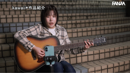 (CAWD-929)现场有100位粉丝支持的街头歌手! 「沟端恋」因为太爱看A片所以成了女优!