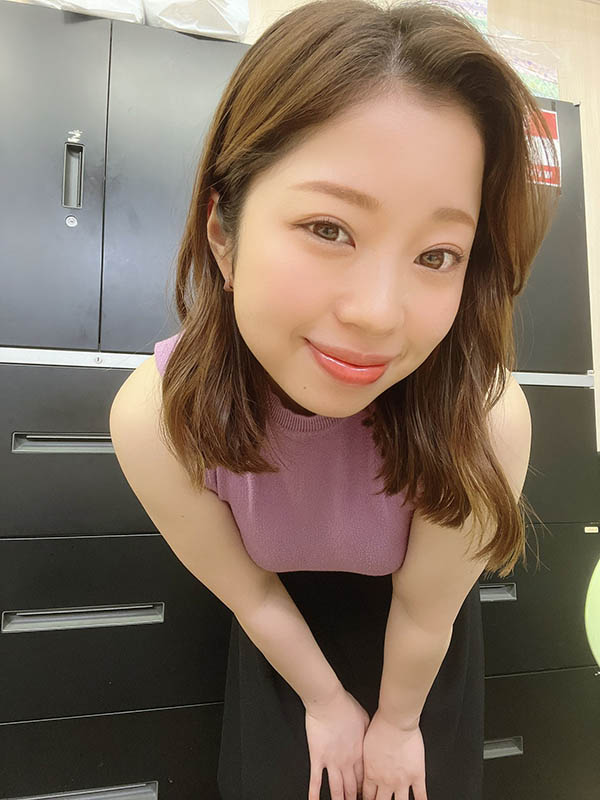 长泽里实(SYK-007) 坐地能吸土？！熟女姐姐身材娇小战力超强…G乳肥美臀肉欲体超能干～