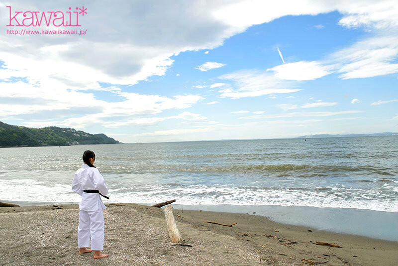 村流那(CAWD-954)没性爱会发疯!日本柔道全国亚军拍A片惹!