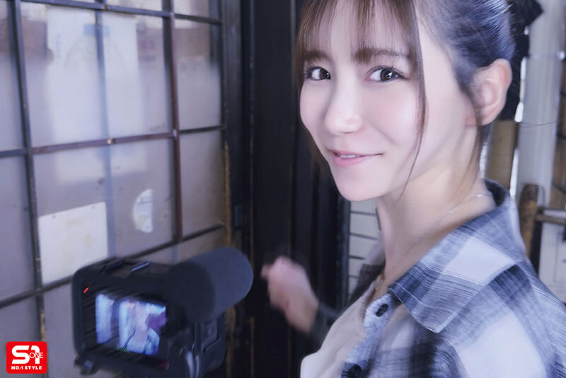 三田真铃(SNOS-174) 狂搭讪素人男子的「深沟美乳妹」,在最棒时机出手…果然全中!