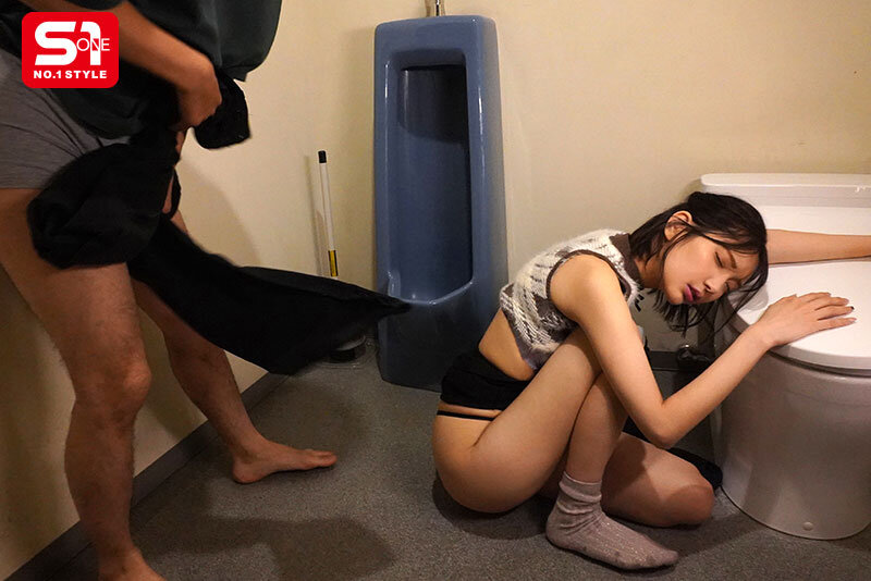 仓木华(SNOS-083) 社团聚会喝醉了!把巨乳长腿的正妹同学偷干好几下,居然没人发现!