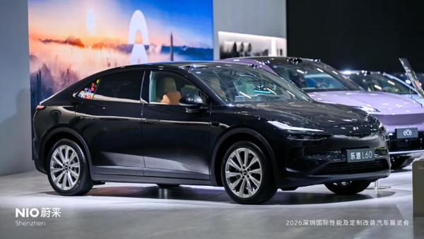 蔚来汽车亮相2026深圳改装车展 还有乐道和萤火虫! 蔚来汽车亮相2026深圳改装车展 还有乐道和萤火虫!