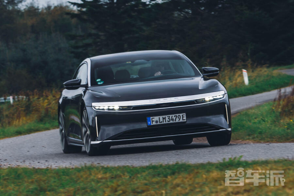 重磅官宣！Lucid汽车确定2027年入英 首战瞄准宝马iX3