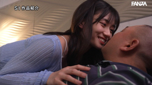 瀬戸环奈(SNOS-183) 在相部屋和「最强J奶后辈」狂激战，「巨乳贴玻璃」超辣画面太诱人！