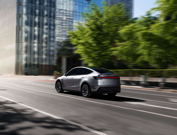 特斯拉Model Y 韩国7月二手大型SUV保值下滑 特斯拉Model Y逆势上涨