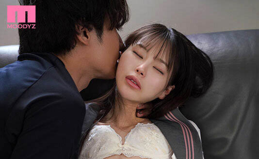 (MIDA-760) 悲报!21岁C罩杯美乳美少女「白石奈美」下个月AV引退!自曝好想再继续拍…